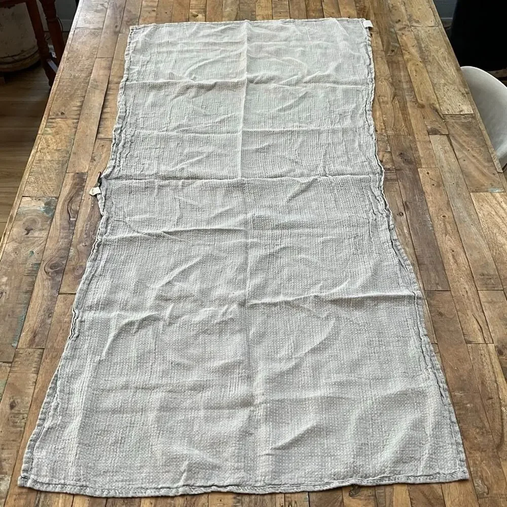 Thing Stories Bath Towel Natural Linen Light Gray Waffle Bath Towel 53 x 24